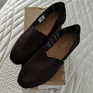 Toms - brand new